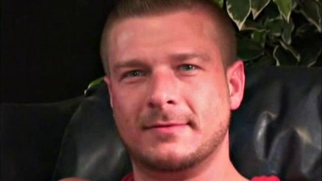 A construction contractor, Jeremy is 32 years old, 5' 10", and 170 pounds. He doesn't list any likes, dislikes or particularly interesting characteristics...