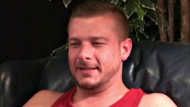 A construction contractor, Jeremy is 32 years old, 5' 10", and 170 pounds. He doesn't list any likes, dislikes or particularly interesting characteristics...