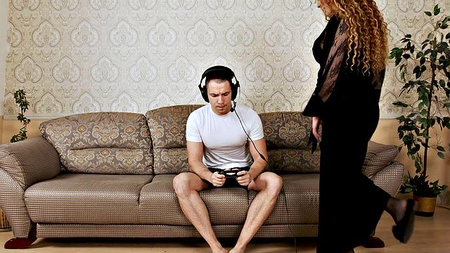 MATURE4K. Bitch just cant wait and makes gamer put away gamepad to nail her