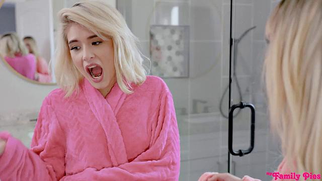 Fighting Over A Blowjob