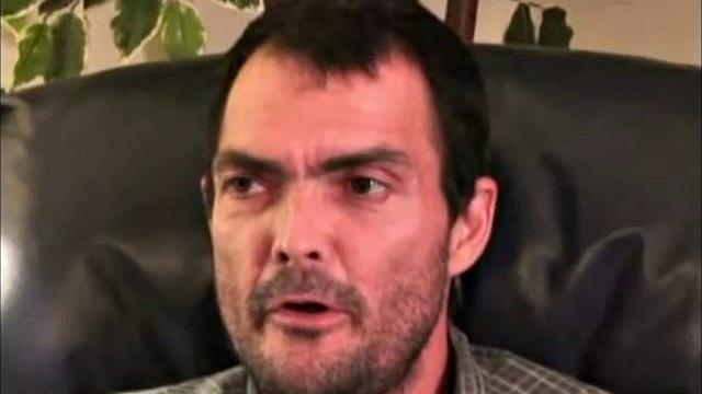 Доналду дрочит брутальный мужик и доводит до мощного финала