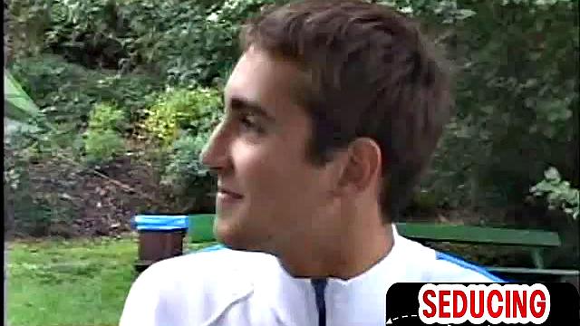 amateur guy enjoys rimjob by cute gay