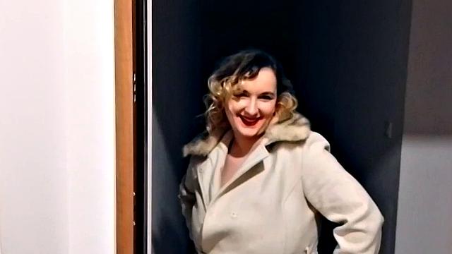 Lola Paradise: Private Dancer