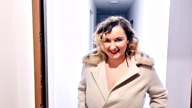 Lola Paradise: Private Dancer