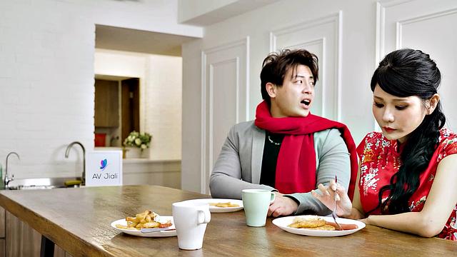 Panty Sniffing Son Gets Caught By Stepmom Xian'rai