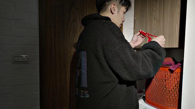 Panty Sniffing Son Gets Caught By Stepmom Xian'rai