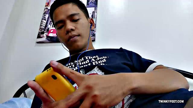 Marcon Solo Foot Wank