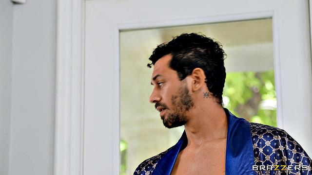 Jogging, Jiggling & Helping Cheat