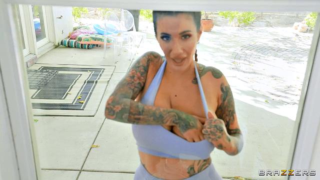 Jogging, Jiggling & Helping Cheat