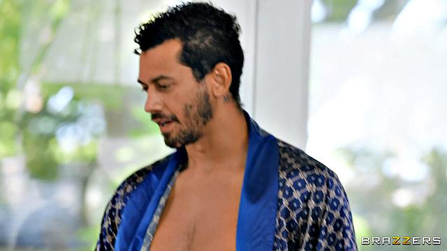 Jogging, Jiggling & Helping Cheat