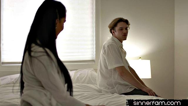 Big ass MILF banged by lucky stud