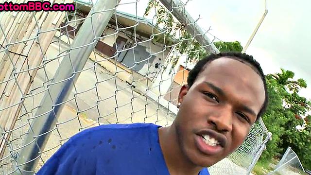 Outdoor Black picked up and fucked till cumshot