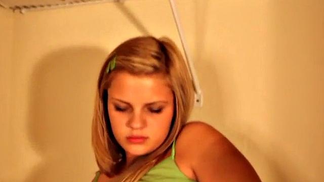 Kinky blonde teen pounds her bald pussy raw with her favorite sex toys