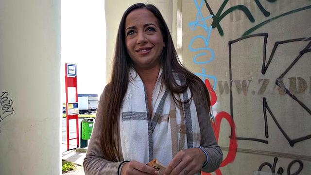 Pulled amateur giving head