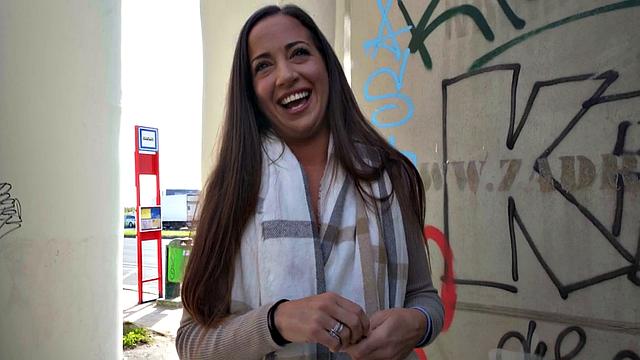 Pulled amateur giving head