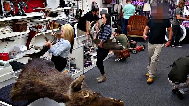 Pawnshop customers fucked in threesome by big dick