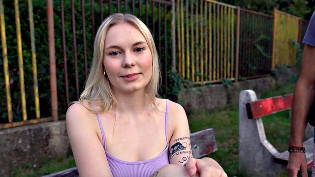 HUNT4K. Guy accepts money and watches how his GF gets drilled by stranger