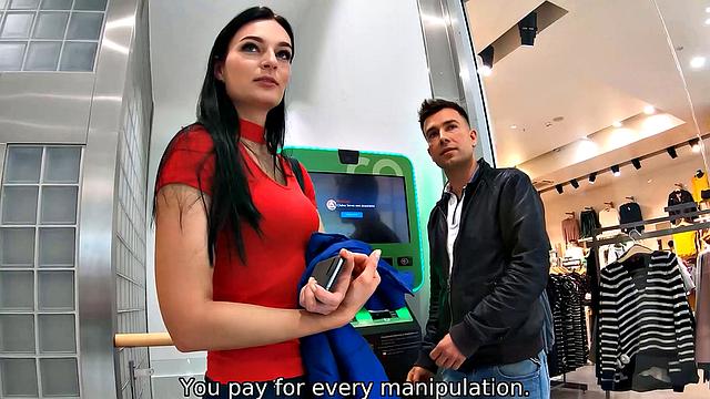 HUNT4K. Stud improves situation by selling GFs to hunter