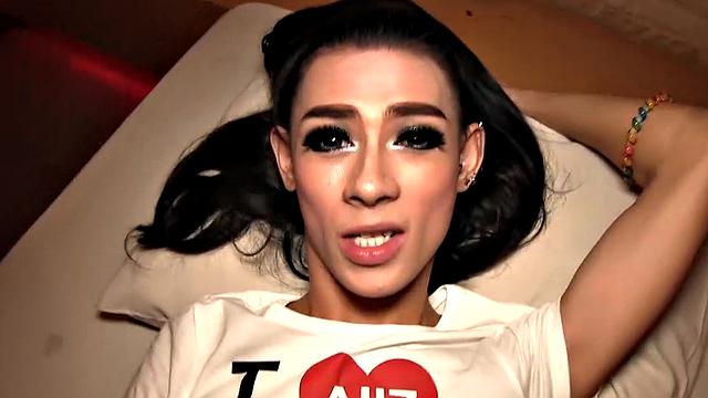 Ally: Cum-SwallowingPixie