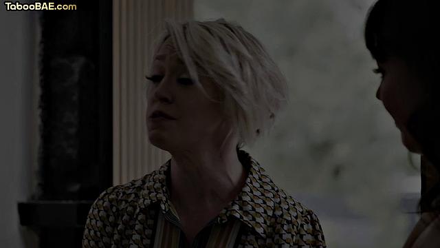 Stunning women sharing lucky guys dick