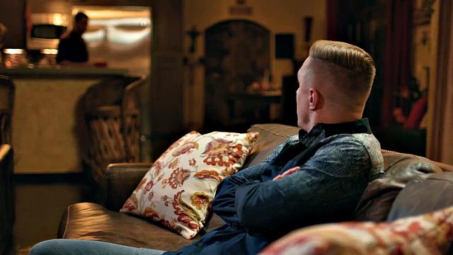 MODERN-DAY SINS - Horny Cadence Lux Lets Cuckold Husband Watch While She's Fucking Buddy