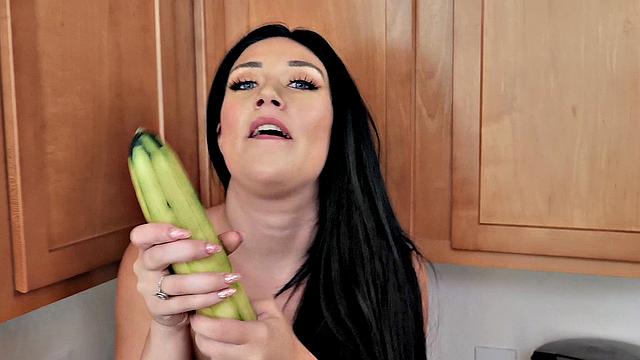 Kitchen Clit Rubbing