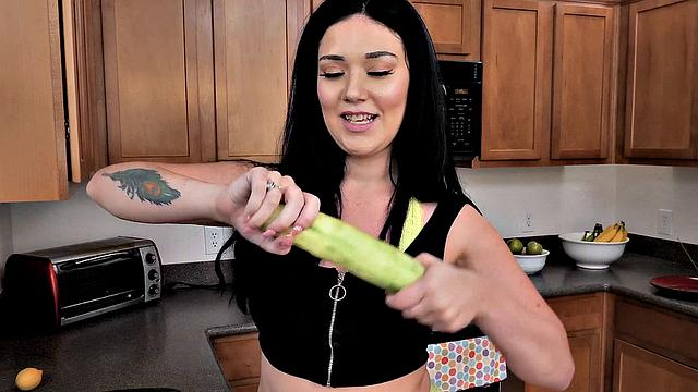 Kitchen Clit Rubbing