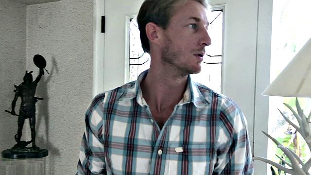 Tiny Sister Smashing