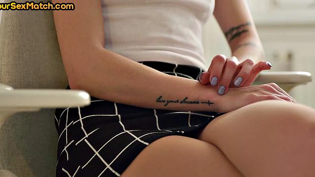 Slowburn romantic anal with BF while her BFF watches