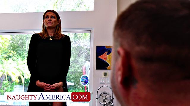 Reya Lovenlight bends to the will of her boss