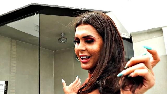 Transsexual loves fucking in ass by nice male dick