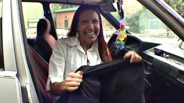 Hot Babe in Stockings Masturbates on Cam