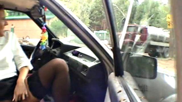 Hot Babe in Stockings Masturbates on Cam