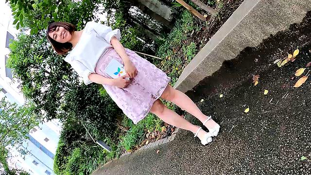 Kurumi Aoyama is our newest model to come to Tenshigao