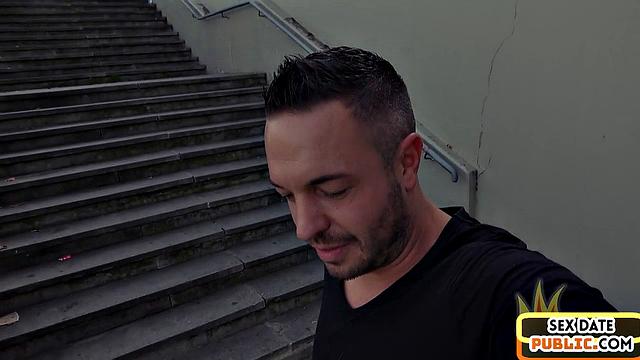 Pulled slut smashed by stranger