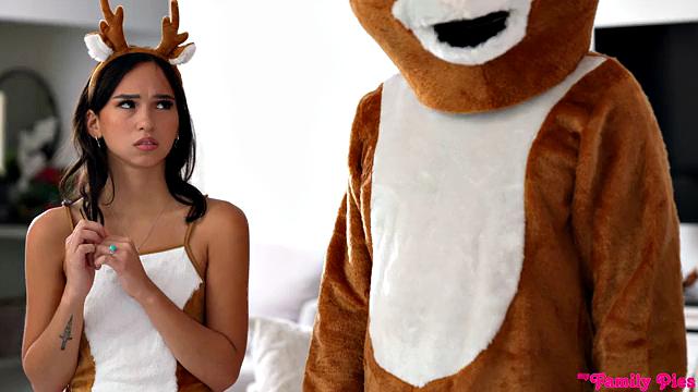 All We Want For Christmas Is My Stepdad - S27:E6