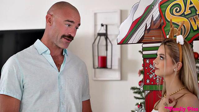 All We Want For Christmas Is My Stepdad - S27:E6