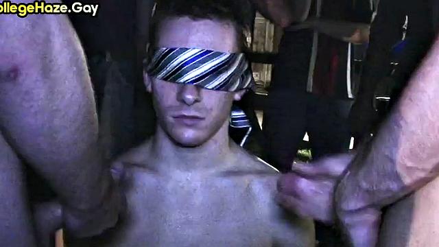 Straight real analbanging in dorm party