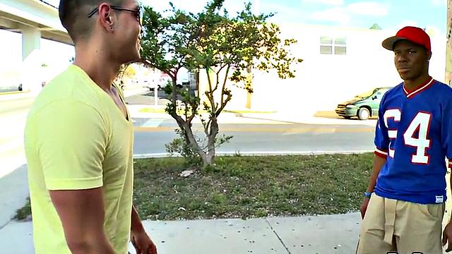 Bareback anal pounding for pierced interracial stud in glasses