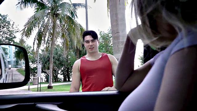 Fooled amateur str8 sucked by gay jock in public van