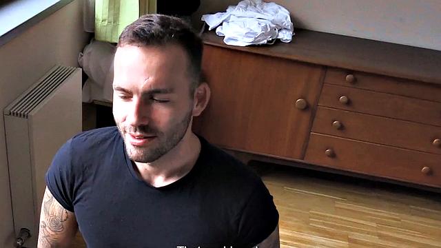 Pulled Euro Jock sucks and fucks in ass for cash