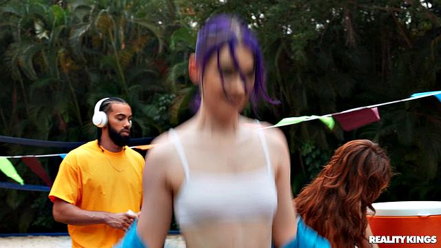 Sporty Girl Loves To Fuck