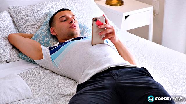 Creampie for Bikini London Reigns