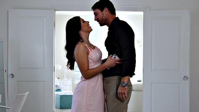 Bootylicious babe pussyrammed after deepthroat