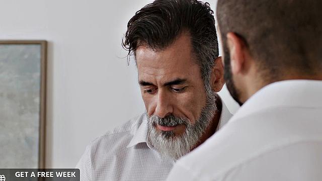 Gorgeous Daddy Dicks Down Muscle Hunk - Drew Valentino, Lawson Jam