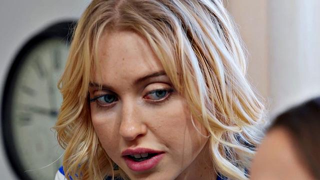 Office lady loves threesome fucking in hairy pussy