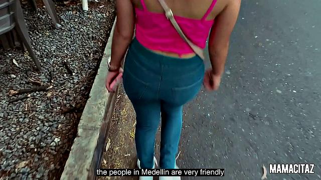 Colombian Teen In Her First Porn Movie