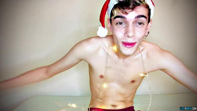 Holiday Horny Fun With Henry - Henry Evans