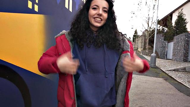 Picked up 21yo babe banged after deepthroat for cash