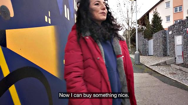 Picked up 21yo babe banged after deepthroat for cash